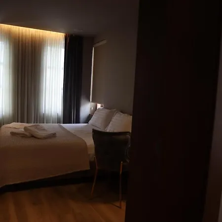 Miamar Hotel *
